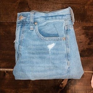 COPY - American Eagle Mom Jeans